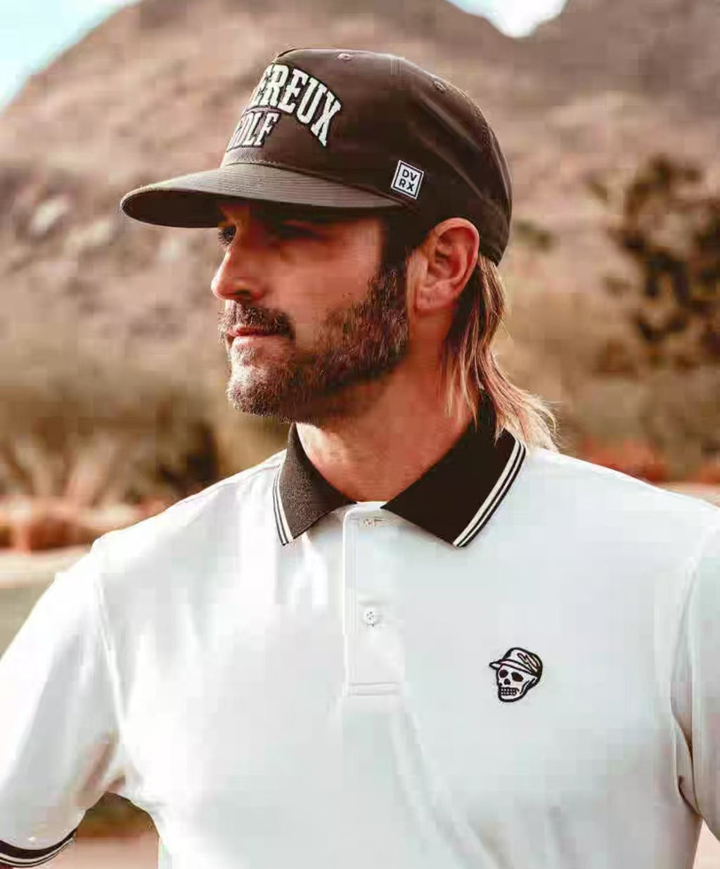 Devereux men’s White letter-print golf polo front model view