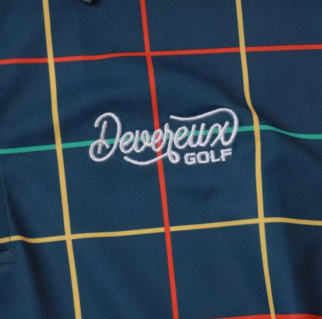 Devereux men’s embroidered chest detail