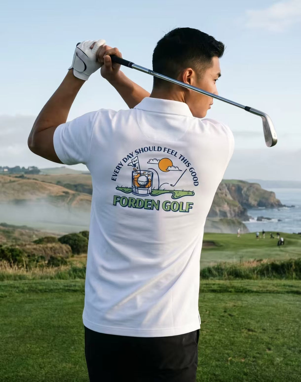 Forden Golf Men’s White Loose Graphic Print Polo Shirt in White - product view