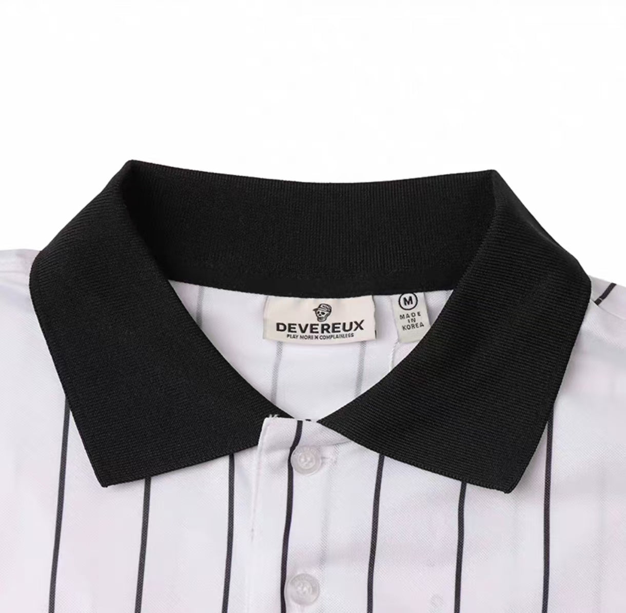 Devereux men’s collar detail